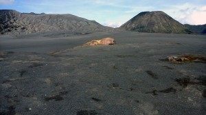 the sea of sand_bromo    